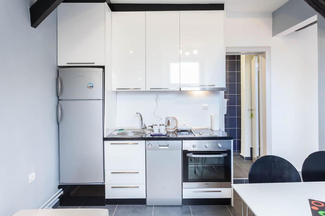 He-Ra Apartments With Free Parking Скопье Экстерьер фото