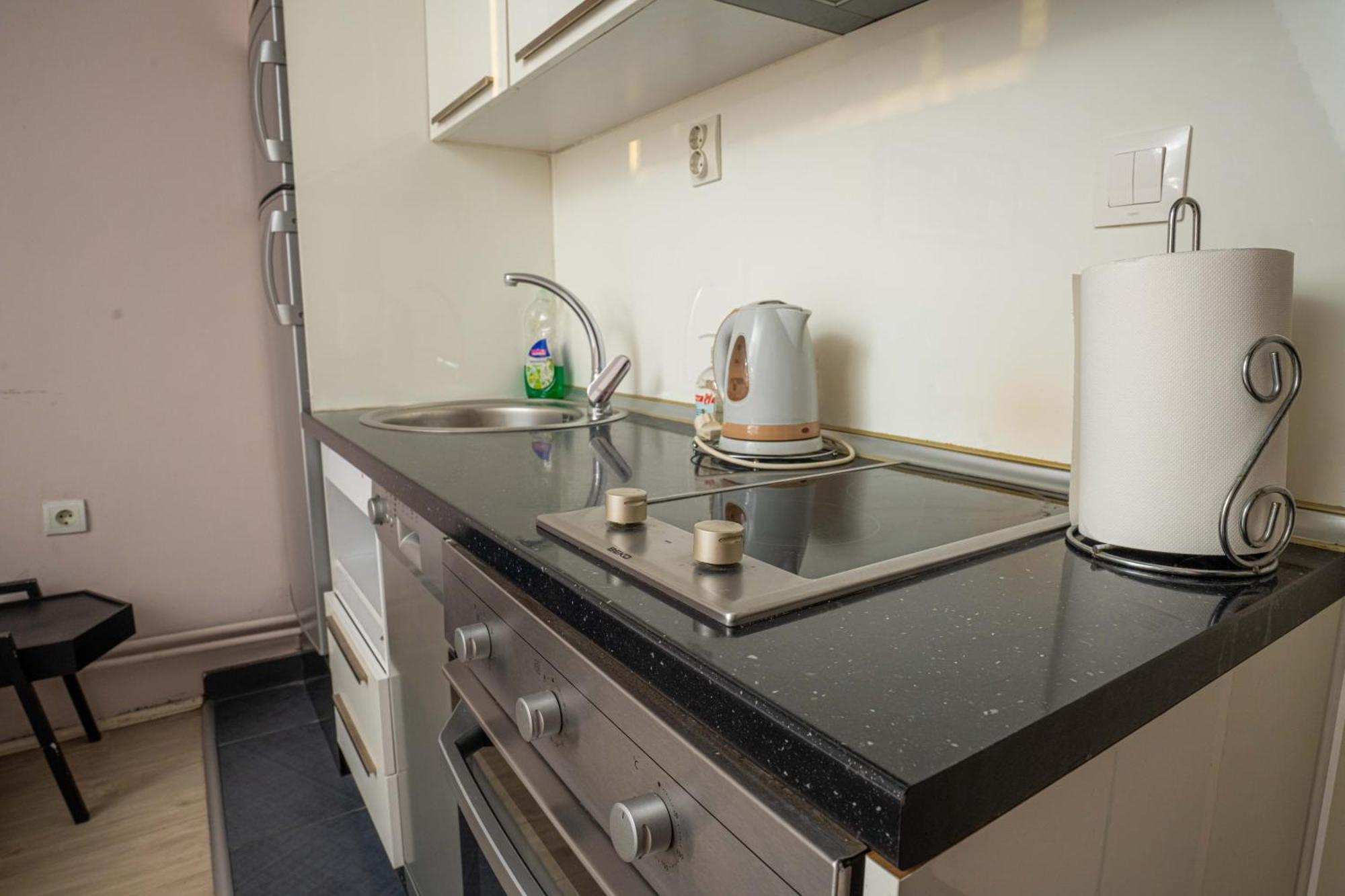 He-Ra Apartments With Free Parking Скопье Номер фото